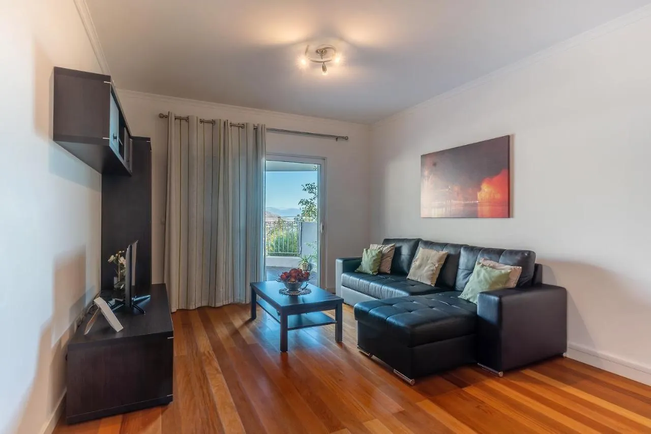 Prestige Apartment With Pool Funchal  0*, Funchal (Madeira)