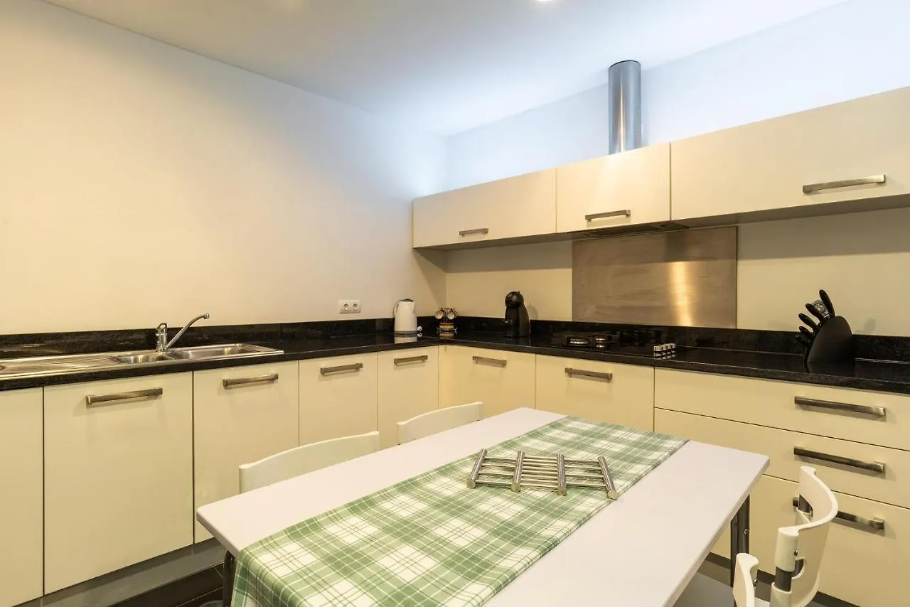 Prestige Apartment With Pool Funchal   Funchal (Madeira)