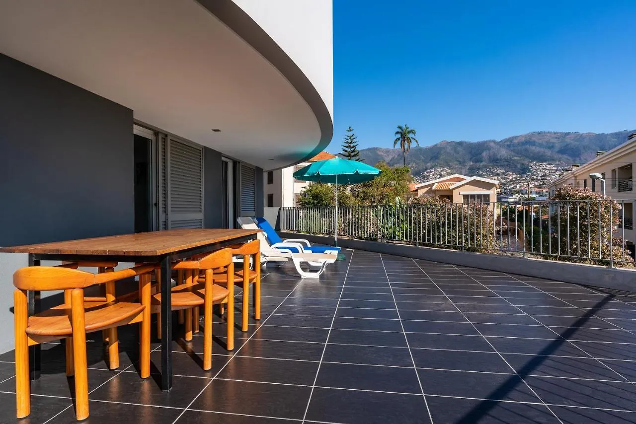 Prestige Apartment With Pool Funchal   Funchal (Madeira)
